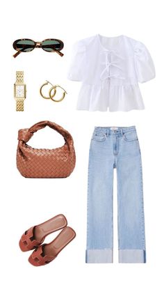 Outfits To Wear To Paris In Summer, Spring La Outfits, South Korean Outfits Summer, Summer Work Outfits Jeans, Timeless Pieces Fashion, Spring Uni Outfits, Summer Work Outfits 2024, Light Summer Outfit Ideas, Italy In Spring Outfits