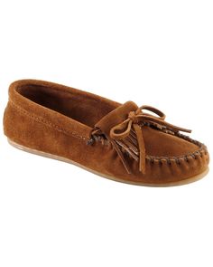 Minnetonka Moccasins Outfit, Moccasins Outfit, Womens Cowgirl Boots, Minnetonka Moccasins, Suede Moccasins, Leather Moccasins, Cowgirl Boots, Timeless Style, Moccasins