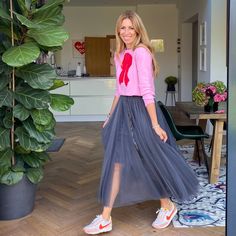 Bow Crew Cashmere Jumper in Floss and Cherry | Jumper 1234 Jumpers And Cardigans, Fashion Inspiration, Tulle Skirt