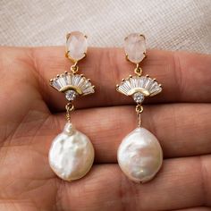 Jewelry Pearl Earrings, Statement Earrings Wedding, Bridal Statement Earrings, Bijoux Art Nouveau, Boho Chique, Outfit Night, Chic Brides, Freshwater Pearl Earrings, Bridal Earrings Pearl