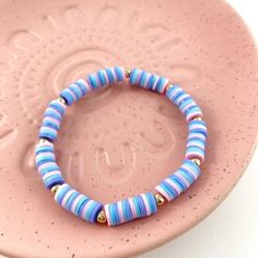 Preppy Bracelet Ideas Clay Beads Blue Pink Yellow, Bracelet Cotton, Bracelet Preppy, Bracelet Business, Clay Bracelets, Clay Bead Necklace, Preppy Bracelets, Diy Leather Bracelet, Stretchy Beaded Bracelet