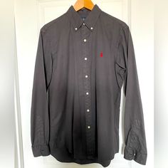 Classic Fit Shirt. Never Worn . Dark Grey With Red Motif Ralph Lauren Shirt, Ralph Lauren Men, Casual Shirts For Men, Casual Button Down Shirts, Workout Shirts, Dark Grey, Button Downs, Button Down Shirt, Ralph Lauren