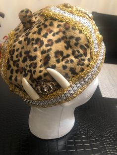 Animal skin hat size 58 Mens Hat, Leopard Skin, Top Hats, Hat Men, Animal Skin, Silver Accessories, Top Hat, Louis Vuitton Speedy Bag, Hat Sizes