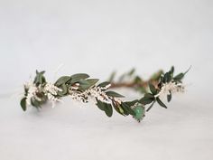 This beautiful flower elven tiara is a lovely accessory, perfect for a party, or wedding.  Head circumference:  one size fits all (adjustable) / fits adults and older children If the crown should fit the baby, after buying please give head circumference Crown Fairytale, Elven Headpiece, Elven Tiara, Forehead Headband, Dried Flower Crown, Leaf Crown, Head Piece, Style Expert, Head Circumference