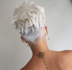 Top 22 Short Shaved Hairstyles for Women 2024: Bold & Chic Cuts Pixie Back View Short, Funky Short Hair Undercut, Womens Short Hair Styles 2020, Bright Blonde Hair With Shadow Root, Short Rocker Hair, Short Trendy Hairstyles, Shaved Hairstyles For Women, Langer Pony, Shaved Hairstyles