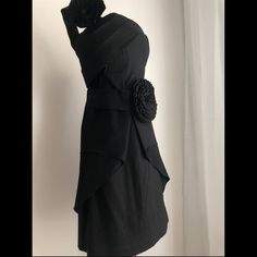 Classically Styled Black Dress Size: Small Chic Lined Dress For Dinner, Black Lined Dress For Dinner, Black Lined Dinner Dress, Lined Black Dress For Dinner, Chic Lined Mini Dress For Dinner, Black Lined Sheath Dress, Black Sheath Dress Lined, Black Sheath Dress With Lining, Elegant Mini Dress For Dinner