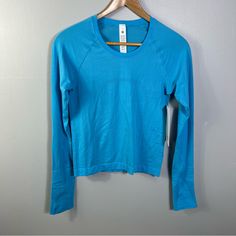 Lululemon Swiftly Tech Long Sleeve 2.0 *Race Color Kybl/Kybl Lululemon Clothes, Swiftly Long Sleeve, Ut Football, Lululemon Outfit, Anna Claire, Lululemon Collection, Lulu Outfits, Lululemon Swiftly Tech Long Sleeve, Swiftly Tech Long Sleeve