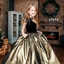 Prom Fantasy on Storenvy Flower Girl Dress Black, Black Flower Girl Dress, Ivory Girls Dress, Long Flower Girl Dresses, Princess Flower Girl Dresses, Girls Black Dress, Girls Lace Dress, Ivory Flower Girl Dresses, Flower Girl Dresses Tutu