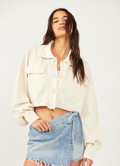 Free People Saturday Shirt Jacket Oversized Button Down Shirt, Exaggerated Sleeves, Free People Mini Dress, Short Shirt, Sweater Trends, Oversize Women, Free People Jacket, Twill Shirt, Utility Jacket