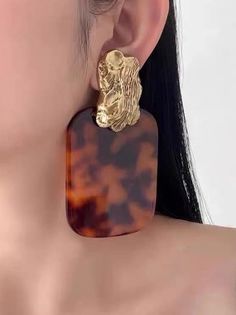 Come to Fehaute to buy Earrings at a discounted price, SPU: 4AH1GEA7I4107, Color: Leopard, Pattern:Leopard, Style:Urban. Leopard Jewelry, Leopard Style, Leopard Fashion, Buy Earrings, Classy Fashion, Jewelry Boho, Resin Earrings, Leopard Pattern, Metal Earrings