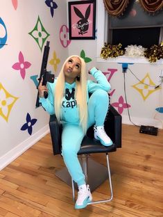 Hood Girl Outfits, Thug Girl, Hood Girls, Gangster Girl, Cute Birthday Outfits, Smile Food, Swag Outfits For Girls, Chill Outfits