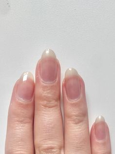 Nail Shapes For Natural Nails, Round Clear Nails, Natural Almond Shaped Nails Short, Clear Nails Polish, Short Natural Nail Polish Ideas, Clear Nail Manicure, Clear Clean Nails, Clear Gel On Natural Nails, Clear Dip Powder Nails Natural Short