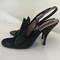 Beautiful Rochas Sling Back Patent Leather Heels Patent Leather Heels, Sling Back, Black Patent Leather, Leather Heels, Shoes Women Heels, Patent Leather, Shoes Heels, Women Shoes, Heels