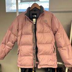 North Face 600 Jacket Light Pink Girls Xl Non Smoking In Great Condition! Slight Wear On Front But Could Just Wash Out. The North Face Puffer Jacket Pink, Pink North Face Puffer Jacket, Coats North Face, North Face Coat, The North Face Jackets, North Face Jackets, North Face Jacket, Girls Jacket, Kids Jacket