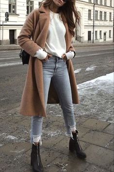 Vinter Mode Outfits, Fall Fashion Coats, 2020 Fashion Trends, Camel Coat, Trendy Fall, Mode Inspo, 가을 패션, Fall Fashion Outfits, Fashion Mode