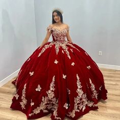 Romantic Sweetheart Neck Quinceanera Dresses Sparkly 3D Flower Ball Gown Burgundy Sweet 16 Year Princess Dress vestidos de anos Quinceanera Dresses Sparkly, Burgundy Sweet 16, Flower Ball Gown, Xv Ideas, Quinceanera Dresses Gold, Sweet 15 Dresses, Red Ball Gown, Flora Dress, Wedding Dresses With Flowers