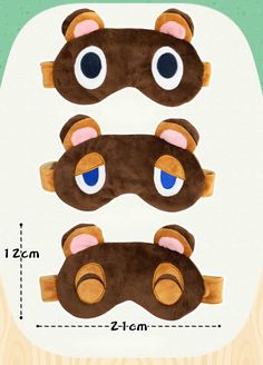 the teddy bear sleep mask is shown with measurements