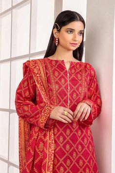 Long Kurta Designs, Bandhani Lehenga, Bonanza Satrangi, Designer Dresses Casual, Ladies Clothing, Anarkali Dress, Shalwar Kameez, Suit Fabric, Kurta Designs