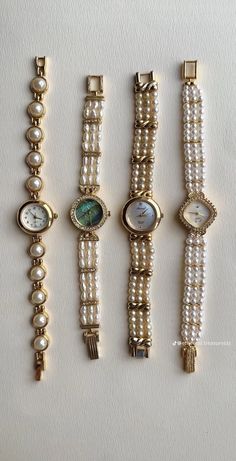 Capsule Wardrobe Jewelry, Fancy Watches, Pretty Jewelry Necklaces, Expensive Gifts, Jewelry Accessories Ideas