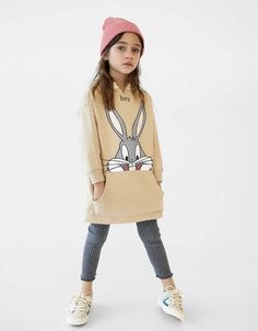 Bunny Sweatshirt, Zara Looks, Girls Pjs, Kids Fashion Clothes, Little Outfits, Zara Kids, Bugs Bunny, Fashion Tips For Women