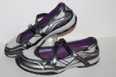 I have a great pair of Skechers Trend Set MJ Casual Shoes, Womens US Size 9.5.  #11409. White, pewter and purple. These shoes have some general wear but are in great condition.  Suggested retail is $59.99 Check out my other items!Be sure to add me to your favorites list - opens in a new window or tab! 040617 Early 2000s Sneakers, Favorites List, Current Styles, Shoes Womens, Shoe Game, Mary Jane Sneaker, Favorite Things List, Casual Shoes, Jewelry Accessories