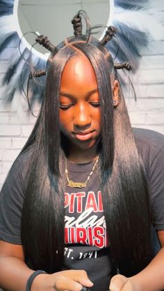 Cali Hairstyles For Black Women, Pink Quick Weave Hairstyles, Cute Hairstyles For Black Women Weave, Freaknik Hairstyles Black Women, Birthday Wig Styles, Black Wig Hairstyles Black Women, Qw Hairstyles For Black Women, Wig Inspo Black Women, Wig Hairstyles Straight Hair