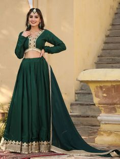 Solid Green Cotton Lace Detailing Lehenga Set with Chiffon Dupatta Dress For Mehendi Function, Lehenga Simple, Mehendi Function, Flared Lehenga, Choli Blouse Design, Chaniya Choli Designs, Cotton Lehenga, Simple Lehenga