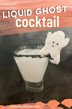 Spooky Liquid Ghost Cocktail Liquified Ghost Cocktail, White Witch Cocktail, White Halloween Drinks, Drunk Ghost Cocktail, Ghost Milk, Ghoul Party, Ghost Cocktail, Autumn Beverages