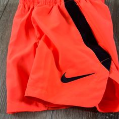 Brand New Nike Dri Fit Shorts Neon Orange/ Red Boys Nike Shorts, Nike Tempo Shorts, Red And Black Shirt, Nike Basketball Shorts, Nike Neon, Nike Athletic Shorts, Black Athletic Shorts, Nike Bottoms, Nike Dri Fit Shorts