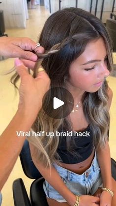 FASHIONDEMANDS on Instagram: "Viral half up braid hair hack ✨
@_bellaboone" Half Up Braid, Braided Half Up Half Down Hair, Half Braided Hairstyles, Braid Half Up Half Down, Half Braid, Hair Hack, Side Braid Hairstyles, Beautiful Braided Hair, Braided Half Up