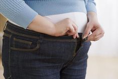 Experts aren't sure why people put on pounds while on Celexa (citalopram), but there are ways to deal with weight gain caused by SSRI antidepressants. Stubborn Belly Fat, Lose Belly, Healthy Weight, Lose Belly Fat, Weight Gain, Beyonce, Belly Fat, Workout Routine, Health Tips