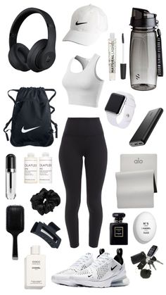 Pe Kit Outfit, Training Clothes Aesthetic, Female Gym Outfits, Training Outfit Aesthetic, Training Outfit Combat, Archery Outfit, Gym Bag Essentials Women, Emmy Red Carpet, Mode Tennis