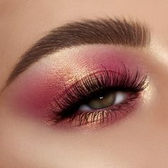 An iconic palette with ten cult-classic shadows that embellish the eyes with single-swipe saturation. Pink Eye Makeup, Colorful Eye Makeup