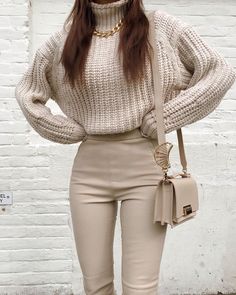 Outfit Elegante, Adrette Outfits, Fancy Clothes, Fest Outfits, Winter Fashion Outfits Casual, Beige Outfit, Cozy Fits, Looks Chic, Casual Winter Outfits