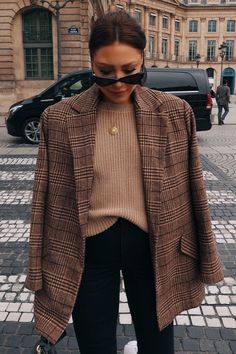 LORNA LUXE BROWN CHECK 'BONNIE & CLYDE' CO-ORD BLAZER Blazer Checked Outfit, Brown Wool Blazer Outfit Women, Checked Blazer Outfits For Women, Lorna Luxe Style, Blazer Fall Outfits For Women, Brown Check Blazer Outfit Women, Brown Blazer Work Outfit, Autumn Blazer Outfit, Blazer And Coat Outfit