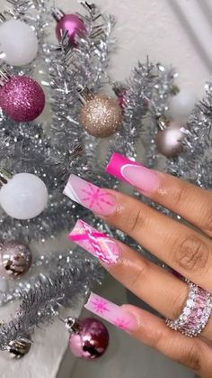 Pink Christmas Acrylic Nails, Hot Pink Christmas Nails, Pink Christmas Nail Designs, Christmas Nails Pink, Christmas Acrylic Nails, Pink Christmas Nails, Boss Nails, Wallpaper Preppy, Iphone Wallpaper Preppy