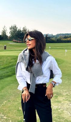 @marielobanova Skandinavian Fashion, Old Money Style, Golf Outfits Women, Mode Inspo, Professional Outfits, Fashion Mode, Mode Inspiration, Golf Outfit, Office Outfits