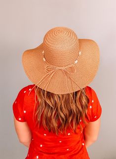 Block the rays in the most stylish of ways! Our BOHEMIAN hat comes in a natural tan woven texture. A straw beaded band tops off the look. Decorate your Summer outfits with a lightweight touch! Measurements: 4” Brim, 3.5” Crown Depth, 7.5” Head Diameter Material: 100% paper Bohemian Handwoven Brimmed Sun Hat, Bohemian Brimmed Jute Straw Hat, Bohemian Sun Hat With Curved Brim, One Size, Bohemian Hats For Beach Season, One Size, Bohemian Straw Hat With Curved Brim, Woven, Bohemian Hat, Bohemian Hats, Bohemian Boutique, Woven Texture