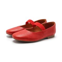 From Dwarves studio, These Mary Jane flats are designed in a timeless, minimal silhouette, so you'll be sure to wear them often. Made from soft leather, soft bottom that ensure all-day comfort. Wear yours with tailoring and denim alike. Color: Black/Red/Wine Red/Beige/BrownMaterial: SheepskinLining: Genuine LeatherInsole: Genuine LeatherSole: RubberHeels: 1 cm/0.39"Fit: Medium to Wide, Runs Normal.Series Name: DWARVESOrigin: Made in China Production Time: About 7-10 days (Any exceptional case wi Spring Flats With Leather Lining And Round Toe, Spring Leather Ballet Flats With Leather Lining, Spring Leather Ballet Flats For Everyday Wear, Casual Red Leather Ballet Flats, Fall Leather Ballet Flats For Everyday Use, Leather Ballet Flats For Everyday Fall Wear, Everyday Round Toe Flats With Leather Lining, Leather Flats For Everyday Fall Wear, Everyday Leather Flats For Fall