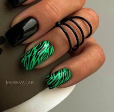 2025 Nails, Zebra Print Nails, Zebra Nails, Dope Nail Designs, Fall Acrylic Nails, Striped Nails, Shellac Nails, Black Nail