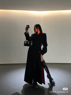 Mafia Girl Outfits, Mafia Women Outfits, High Class Aesthetic, Dark Feminine Aesthetic Outfits, Black Outfit Korean, Succubus Chic, Villain Style, All Black Outfit For Work, Rich Girl Outfits