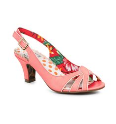 Cara (Peach) by Bettie Page on Bettie Page | 2″ Peep Toe Sling Back Sandal… Bettie Page Shoes, Rockabilly Shoes, Vintage Inspired Shoes, Rockabilly Wedding, Retro Heels, Ellie Shoes, Rockabilly Outfits, Vintage Inspired Fashion, Black Peach