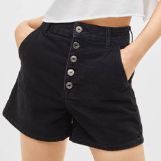 New With Tags. Super High Waisted Shorts With A Tiny Inseam For A Leg-Lengthening Effect. Exposed Button Fly With Slant Side Pockets And Classic Patch Rear Pockets. Seams At The Rear Give A Shaping Effect. Rigid 100% Cotton Non-Stretch Denim. Bershka Is A Sister Brand To Zara And Often Sold At Asos. 100% Cotton Machine Wash Cold. Tagged A Us Size 2. Ref# 2650/847 Turquoise Fashion, 80s Denim, Short Denim, High Rise Denim Shorts, Belted Shorts, Mini Shorts, High Rise Denim, Leather Shorts, Linen Shorts