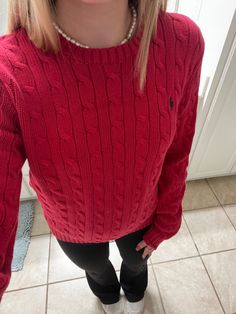 Outfits With Red Sweater, Red Knitted Sweater Outfit, Ralph Lauren Knit Sweater Outfit, Jumper Fall Outfit, Red Pullover Outfit