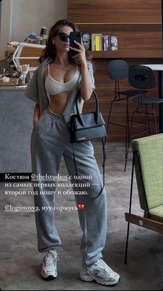 Gymwear Outfits, Mommy Style, Minimal Outfit, Feminine Outfit, Casual Fits, Comfy Outfits, Fashion Lifestyle, New Outfits, Aesthetic Clothes