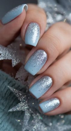 Light Blue With Sparkle Nails, December Nails Blue And Silver, January French Nail Designs, Baby Blue Holiday Nails, Winter Nails Blue And Silver, Winter Nails Blue Silver, Christmas Tropical Nails, Winter Nail Blue, Baby Blue Nails Winter