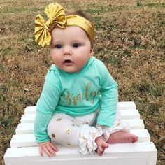 Big Bow Top Knot GOLD Headband Stunning for your Holiday, Christmas, Spring, Summer, New Baby Photos or any Special Occasion Photos!This look is so elegant and one of a kind!  Beautiful New Baby Prop, First Birthday Prop, 2nd Birthday Prop or for everyday wear!Perfect with our gorgeous gold sequin dress: https://www.etsy.com/listing/246323451/ivory-gold-glitter-tulle-dress-gold?ref=shop_home_feat_3Or the full Shimmery Star Glitter Leggings and Headband Set here: https://www.etsy.com/listing/2367 Gold Headband Hair Accessories Gift, Gold Hair Accessories With Matching Headband As Gift, Gold Headband Hair Accessories For Gifts, Cute Birthday Hair Accessories With Matching Headband, Adjustable Gold Headband For Festive Occasions, Birthday Props, Glitter Leggings, Big Bow Headband, Headband Gold