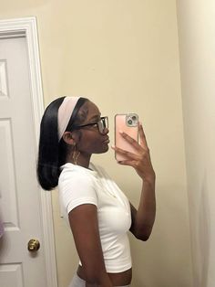 Headband Silk Press, Headband Straight Hair Black Women, Silk Press Headband, Cute Hairstyles For Short Relaxed Hair, Headband With Straight Hair, Cute Head Band Hairstyles, Bob Hairstyles For Black Women Short, Short Headband Hairstyles, Pink Headband Hairstyles