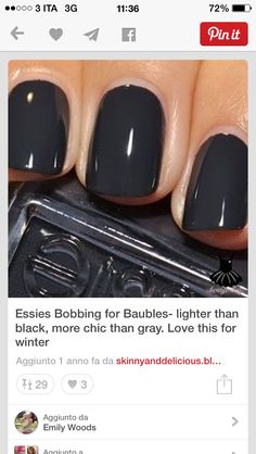 alternative Winter Nail Polish, Makeup Tip, Black Nail Polish, Polish Ideas, Black Nail, Essie Nail, Short Hairstyle, Mani Pedi