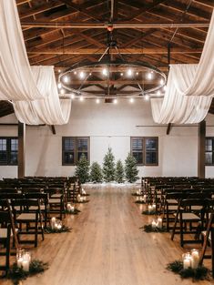 Top 7 Industrial Wedding Decor Ideas Cozy Winter Wedding, Winter Wedding Photos, Winter Wedding Inspiration, Snow Christmas